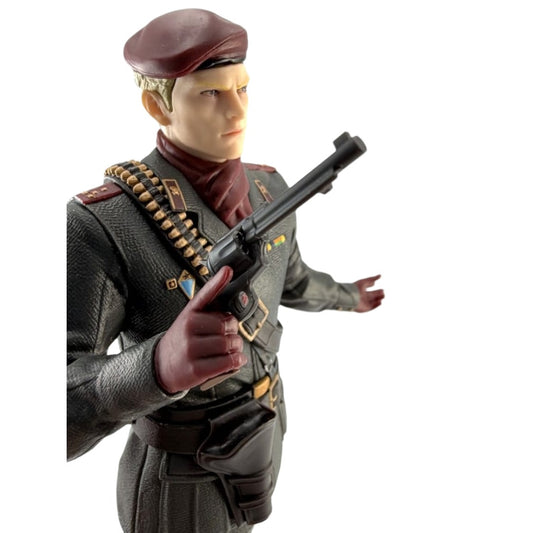 Konami Metal Gear Solid Delta: Snake Eater Revolver Ocelot PVC Figure (20 cm)