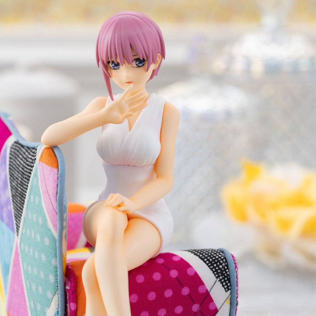 Sega Goods The Quintessential Quintuplets Movie Ichika Nakano PM Perching PVC Statue (14 cm)