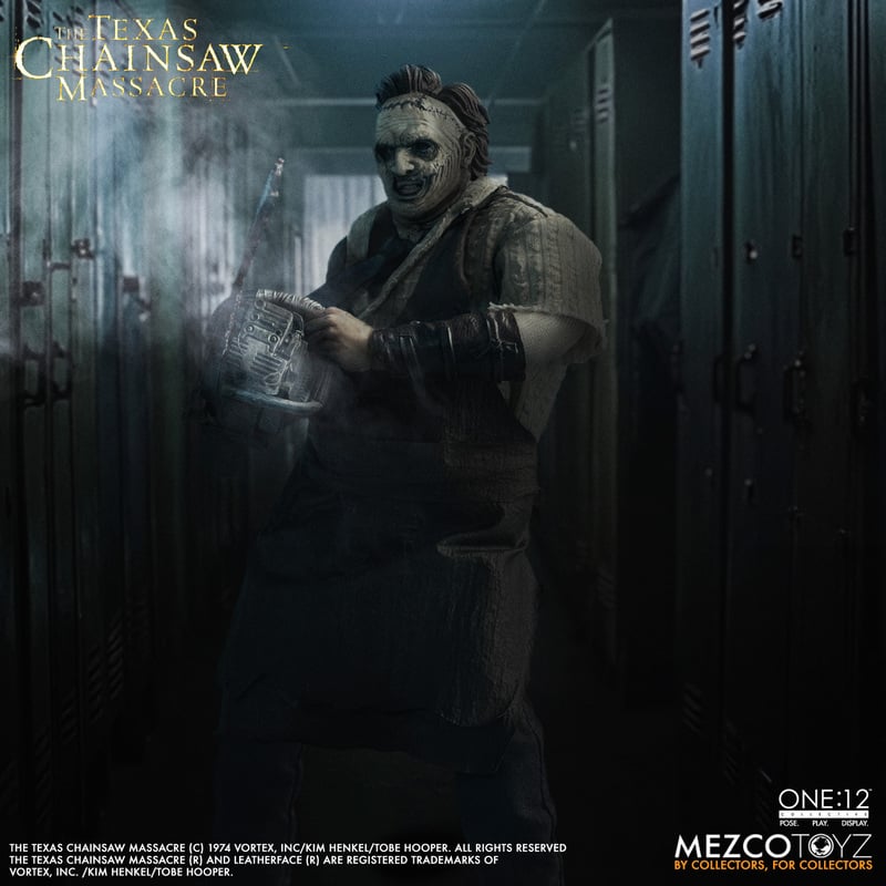 Mezco Toyz One:12 Collective Texas Chainsaw Massacre Leatherface Action Figure (1/12 Scale) - View 10